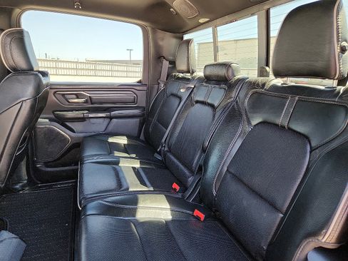 Used 2019 RAM 1500 Limited w/ Body Color Bumper Group image 9