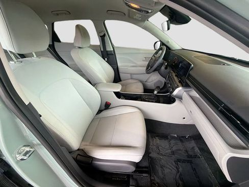 Certified 2025 Hyundai Kona SE FWD image 27