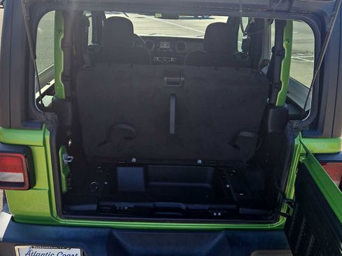 Used 2020 Jeep Wrangler Sport image 19