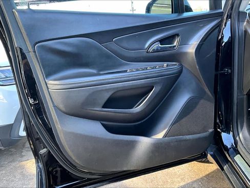 Used 2018 Buick Encore Preferred image 23