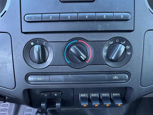 Used 2010 Ford F550 4x4 Crew Cab Super Duty image 19