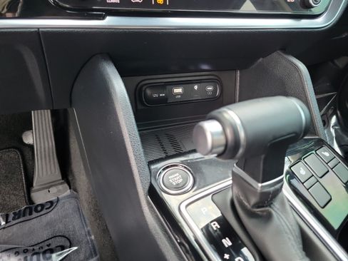 Certified 2025 Kia Sportage SX FWD image 20