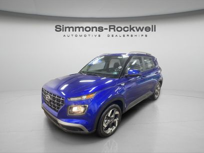 Used 2025 Hyundai Venue SEL