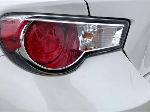 Used 2015 Scion FR-S image 27