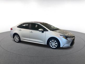 Used 2025 Toyota Corolla LE video 2