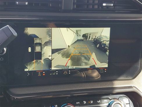 Used 2024 GMC Sierra 2500 AT4 w/ AT4 Premium Plus Package image 28