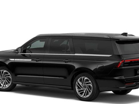 New 2026 Lincoln Navigator L Reserve AWD/4WD image 25