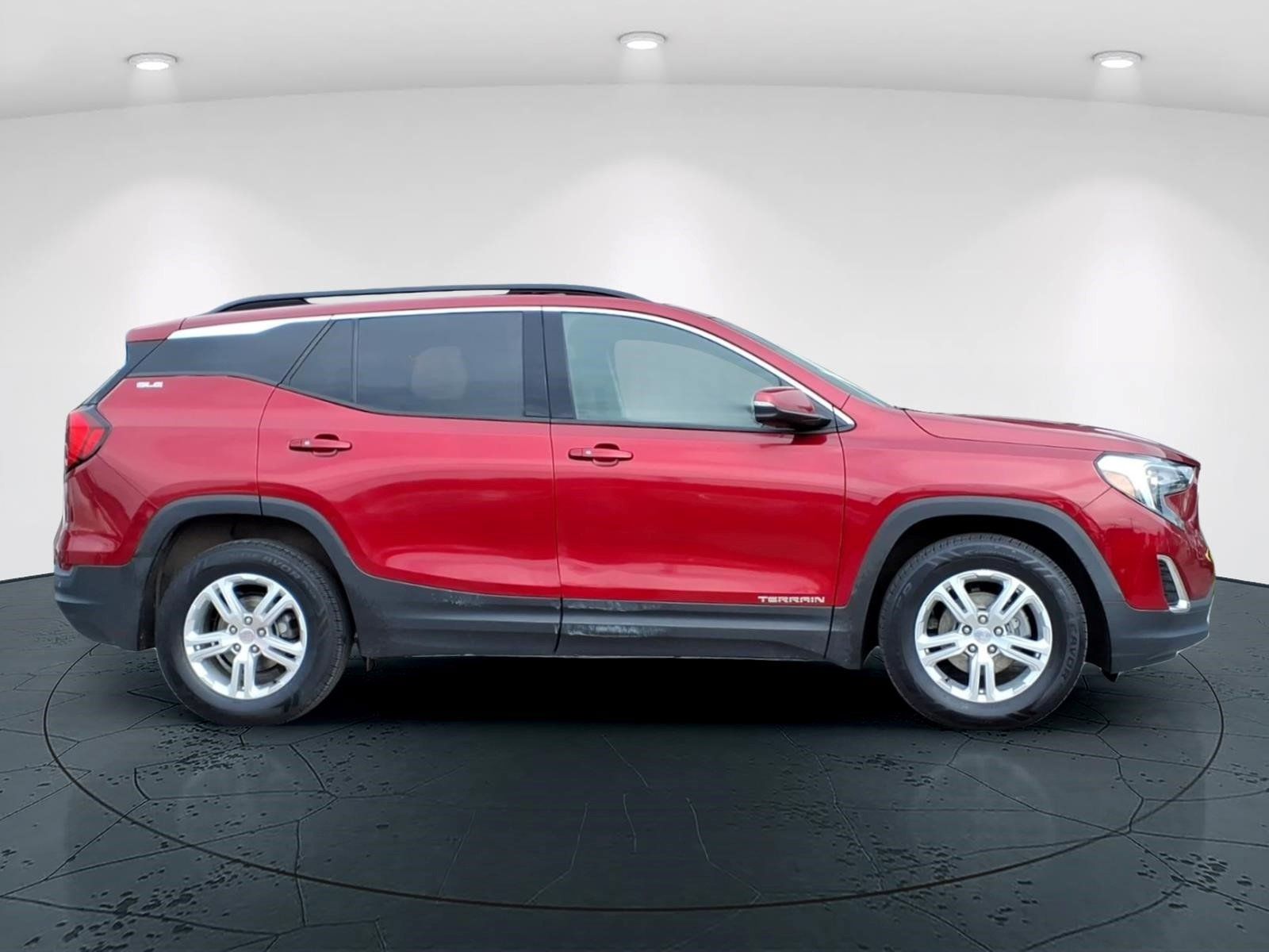 Used 2019 GMC Terrain SLE w/ Driver Convenience Package AWD/4WD image 2