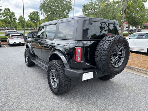 Used 2025 Ford Bronco Outer Banks AWD/4WD image 3