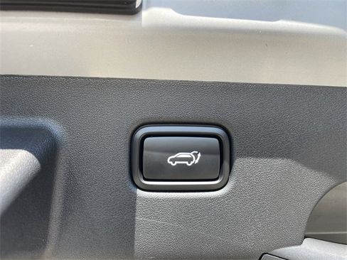 New 2025 Kia EV6 Wind image 9