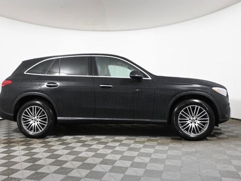 Used 2024 Mercedes-Benz GLC 300 4MATIC image 8