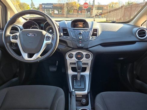 Used 2015 Ford Fiesta SE w/ Comfort Package image 16