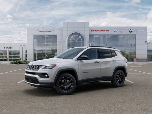 New 2026 Jeep Compass Latitude image 2