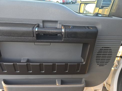 Used 2014 Ford F250 XL w/ Power Equipment Group image 18