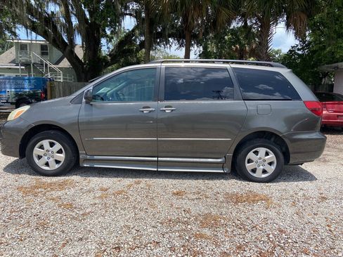 Used 2005 Toyota Sienna LE FWD image 4