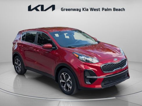 Used 2021 Kia Sportage LX image 2