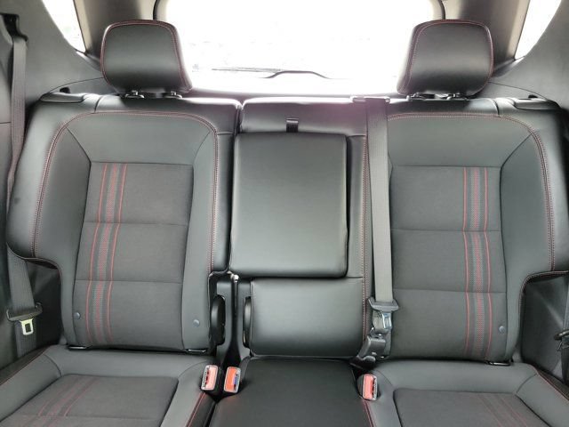 Used 2024 Chevrolet Equinox RS FWD image 30