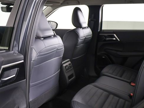 New 2026 Mitsubishi Outlander SE AWD/4WD image 30