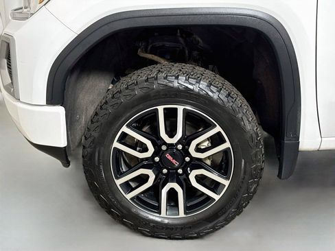 Used 2020 GMC Sierra 1500 AT4 w/ AT4 Premium Package AWD/4WD image 30