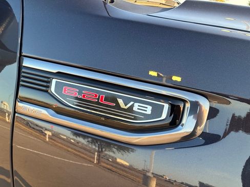 Used 2024 GMC Sierra 1500 AT4 w/ Technology Package AWD/4WD image 6