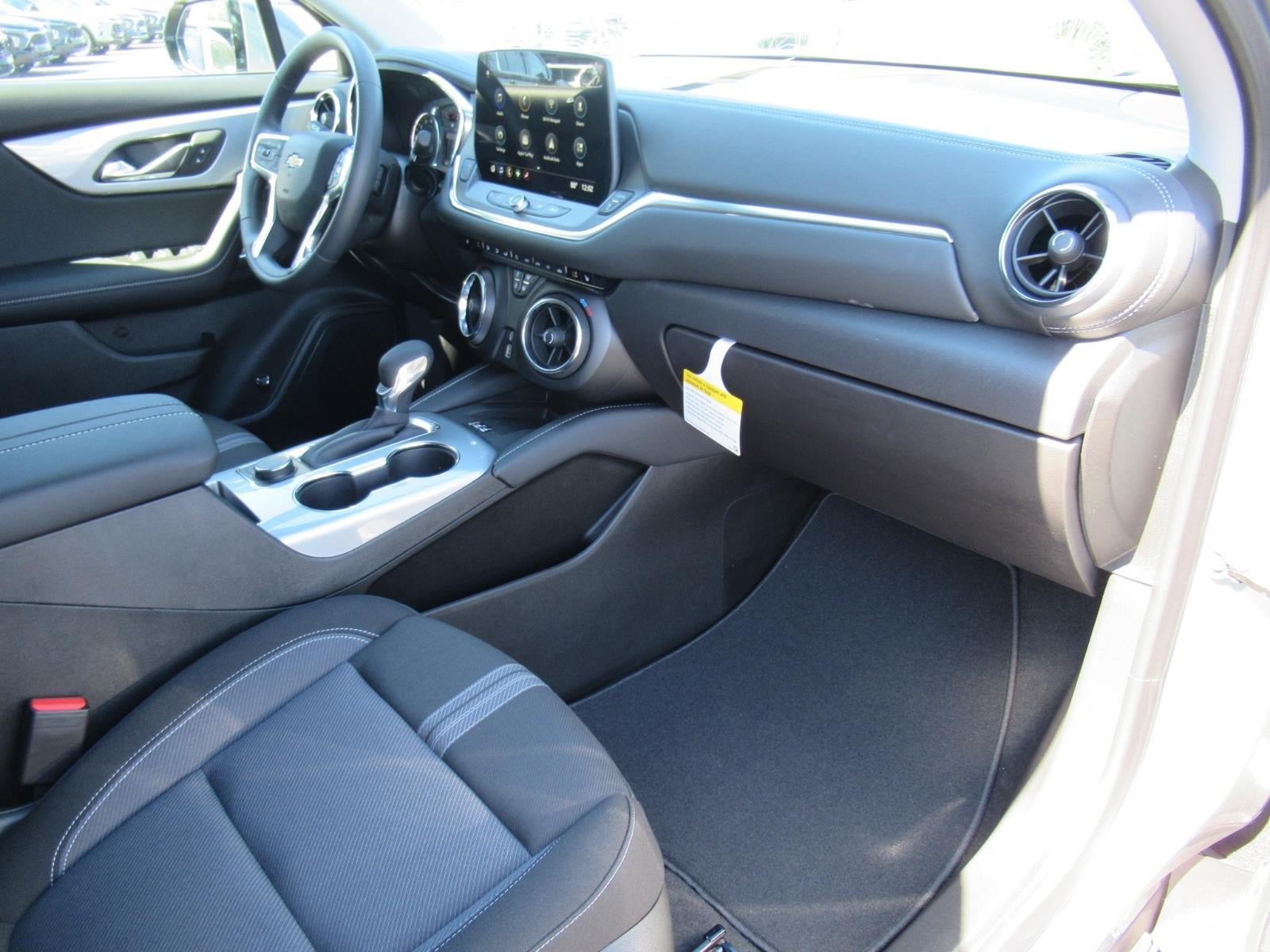 New 2026 Chevrolet Blazer LT w/ Convenience Package FWD image 11