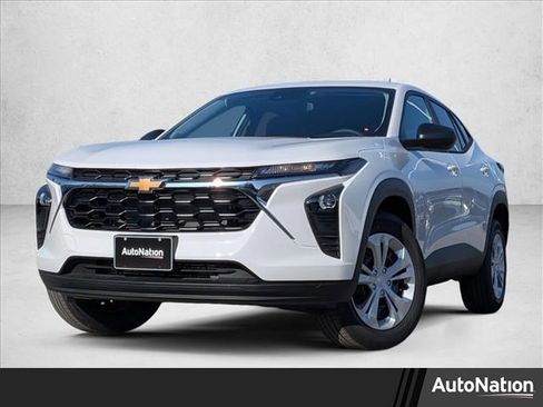 New 2026 Chevrolet Trax LS image 1