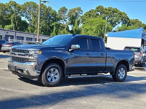 Used 2021 Chevrolet Silverado 1500 LT w/ Convenience Package II AWD/4WD image 3