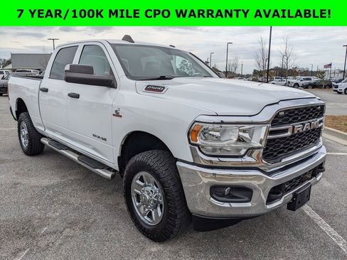 Used 2022 RAM 2500 Tradesman w/ Chrome Appearance Group image 8