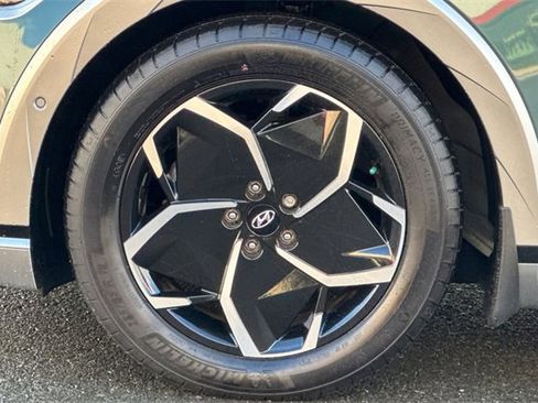 Used 2024 Hyundai Ioniq 5 Limited image 35