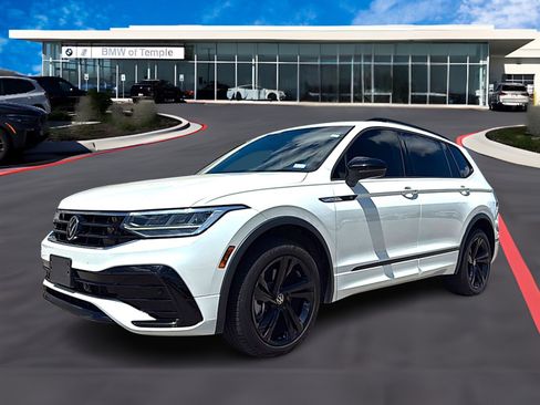 Used 2023 Volkswagen Tiguan SE R-Line FWD image 1