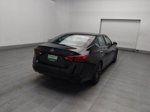 Used 2024 Nissan Altima 2.5 SV image 9