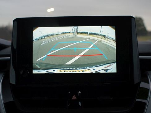 Certified 2025 Toyota Corolla SE image 6