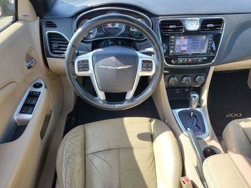 Used 2013 Chrysler 200 Limited FWD image 14