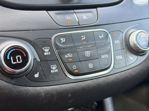 Used 2024 Chevrolet Malibu LT FWD image 22