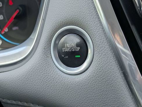 Used 2019 Chevrolet Traverse Premier w/ Driver Confidence II Package FWD image 33