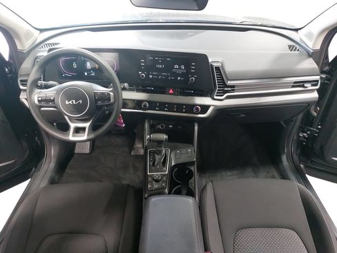 Used 2023 Kia Sportage LX AWD/4WD image 9