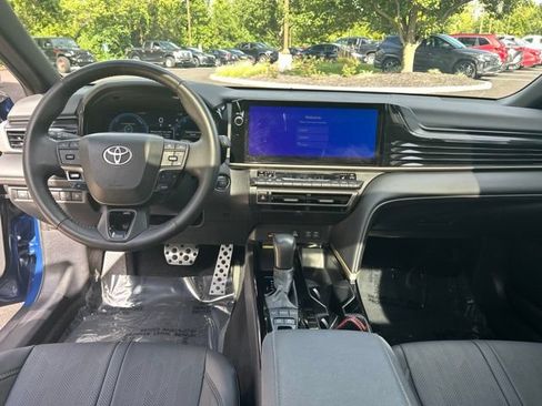 Used 2025 Toyota Camry XSE FWD image 14