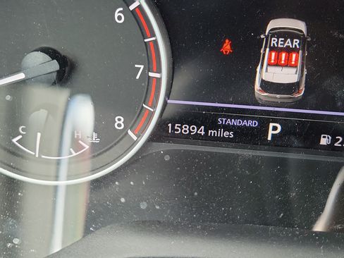 Certified 2023 Nissan Rogue SV FWD image 25