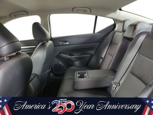 Used 2025 Nissan Altima 2.5 SR FWD image 11