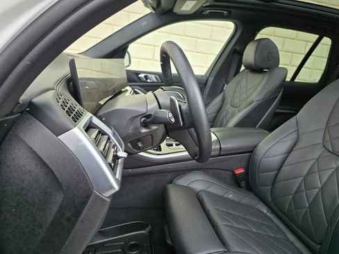 Used 2024 BMW X5 xDrive40i w/ Parking Assistance Package image 14