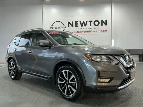 Used 2018 Nissan Rogue SL w/ Premium Package image 26