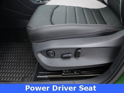 New 2025 Volkswagen Taos SEL