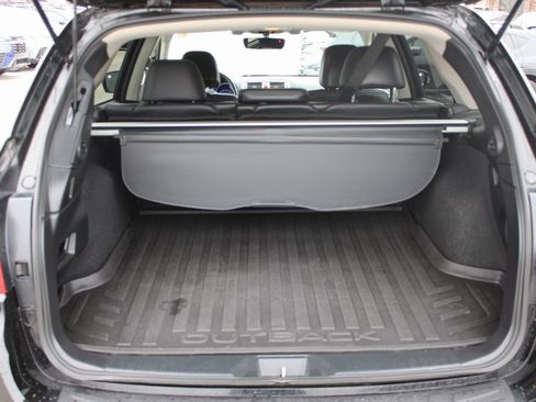 Used 2017 Subaru Outback 2.5i Limited image 29