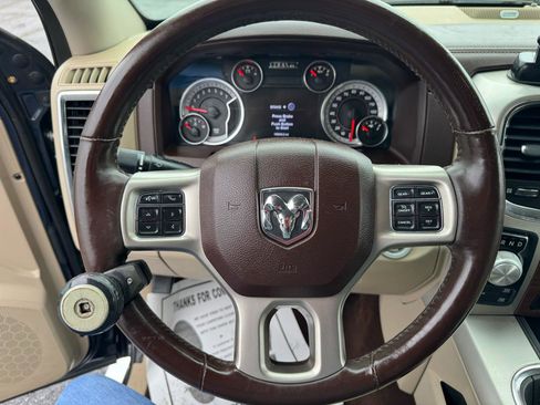 Used 2015 RAM 1500 Laramie w/ Convenience Group image 18