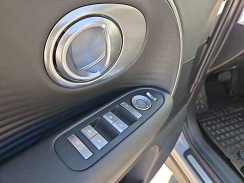 New 2026 Hyundai Ioniq 9 SEL image 10