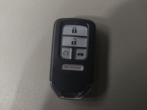 Used 2020 Honda Accord LX image 32