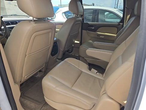 Used 2014 GMC Yukon XL SLT RWD image 8