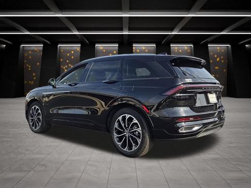 New 2026 Lincoln Nautilus Reserve AWD/4WD image 3