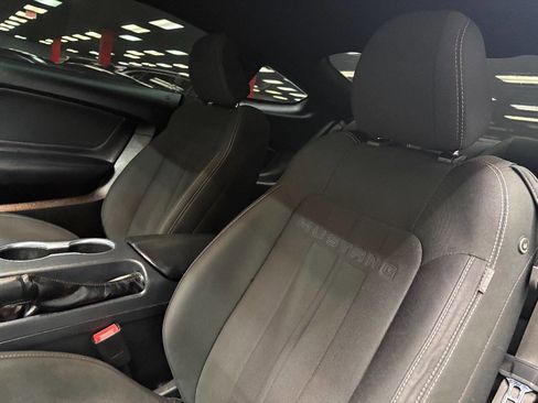 Used 2022 Ford Mustang GT w/ Equipment Group 301A image 20