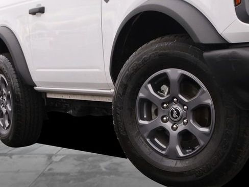 Used 2024 Ford Bronco Big Bend image 3